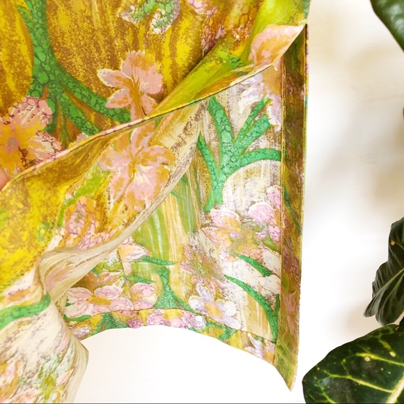 Vintage Floral Shift Dress - Picture 3 of 8